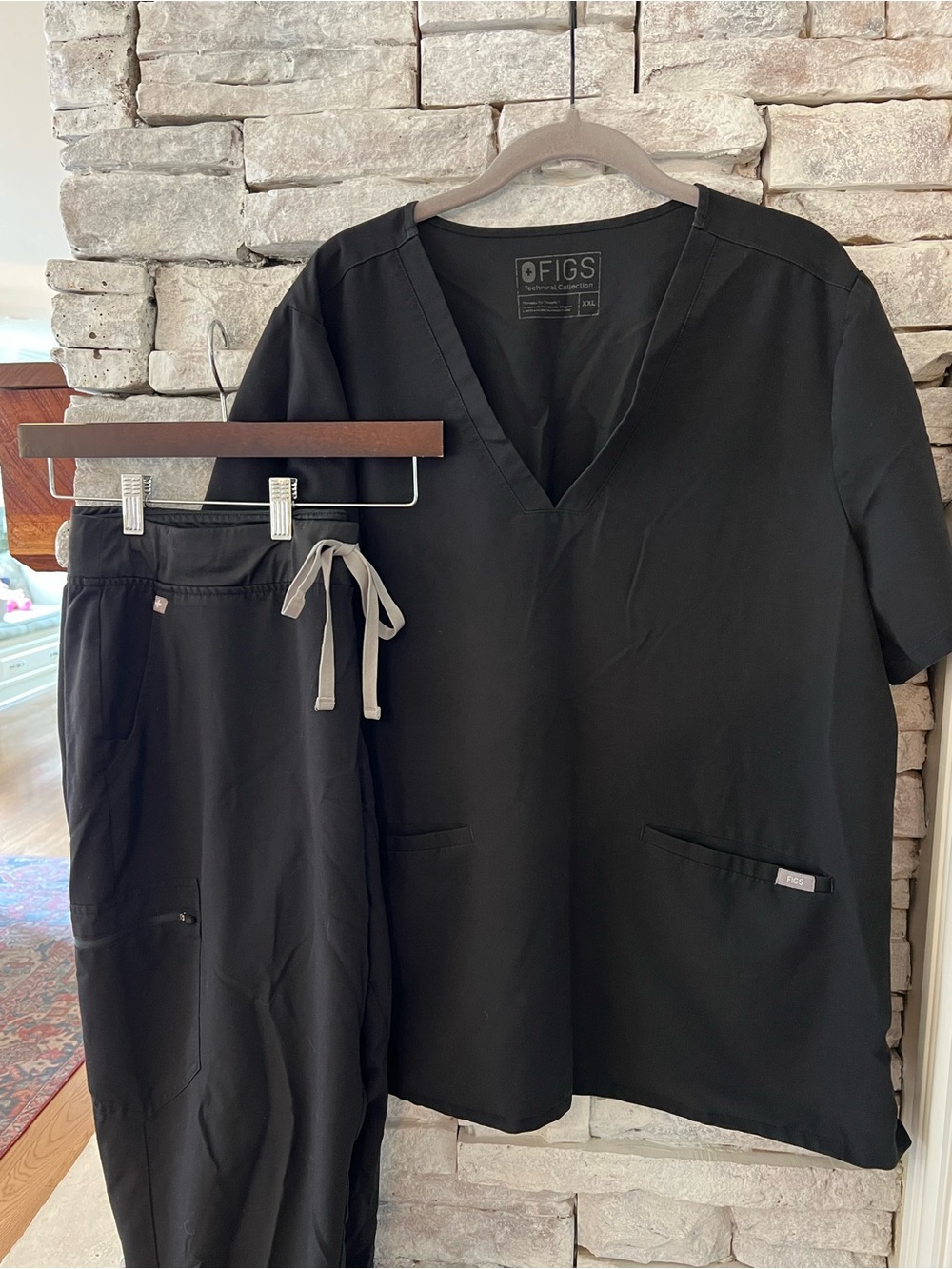 FIGS Technical Collection Set Black | Top XXL, Joggers XXL Petite